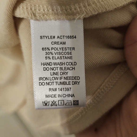 ASTR the Label Turtleneck Roxette Tank with Shoulder Pads Size XS - Picture 4 of 6